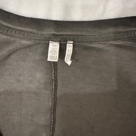 OUT FROM UNDER LADIES DISTRESSED GREY V-NECK T SHIRT BODYSUIT MEDIUM - Picture 4 of 4